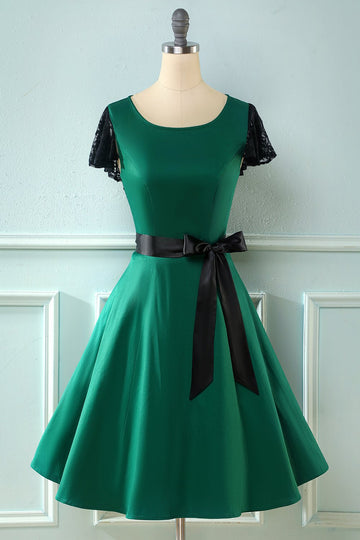 Vestido verde de balanço dos anos 50 com renda